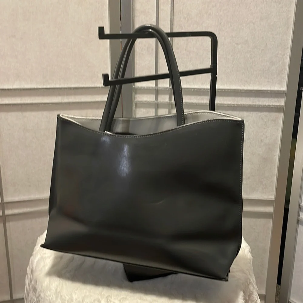 Nwot Gray Purse made in Paris - Picture 1 of 5